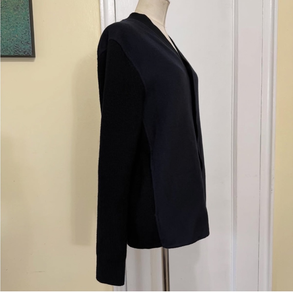New-COS
Color-Block Paneled Wool Cardigan - Picture 9 of 14